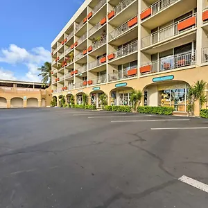  Apartment With Private Lanai, Ocean View And On-site Pool!